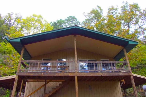 Missouri Family Vacation getaway Trout Loft Cabin